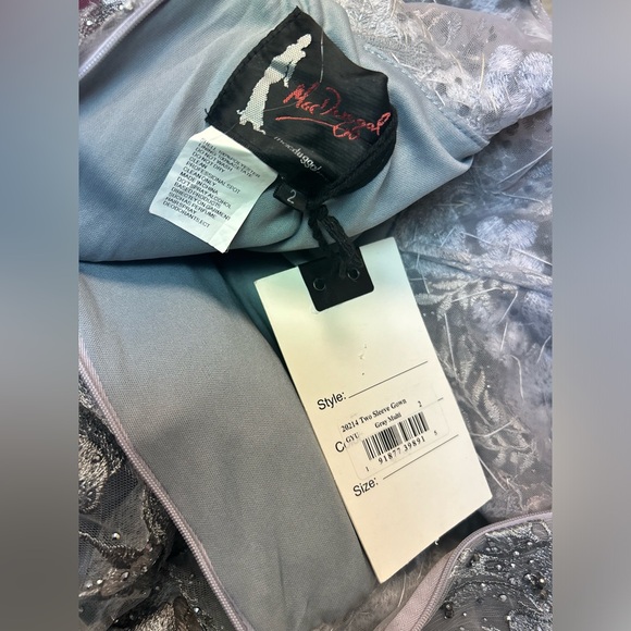 Mac Duggal 20214 Long Sleeve Beaded Appliqué Gown NWT Grey Multi - Picture 6 of 8